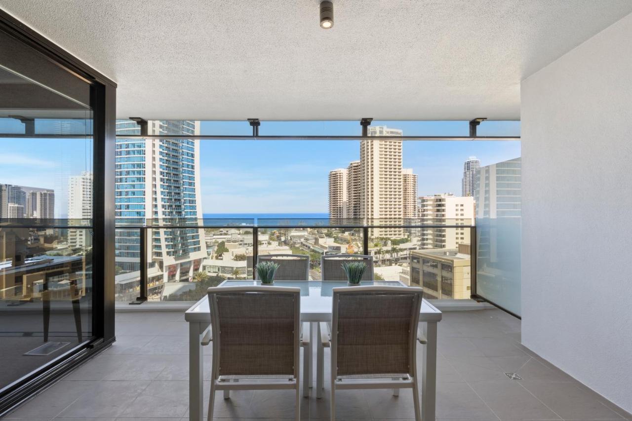 Circle On Cavill - Gclr Lejlighed Gold Coast Eksteriør billede
